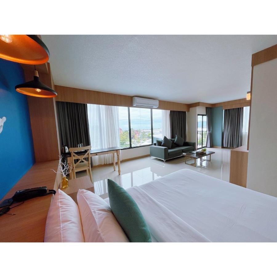 The Sixteenth Naiyang Beach Hotel Sha Plus Nai Yang Beach المظهر الخارجي الصورة
