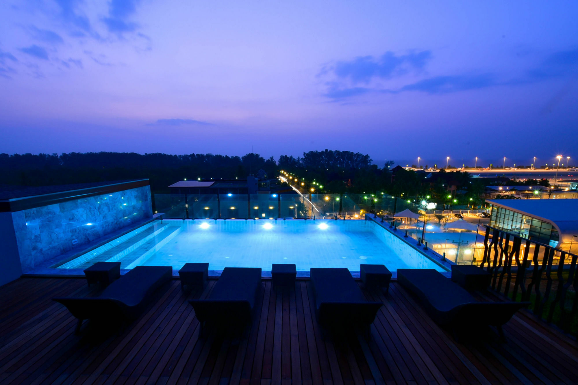 The Sixteenth Naiyang Beach Hotel Sha Plus Nai Yang Beach المظهر الخارجي الصورة